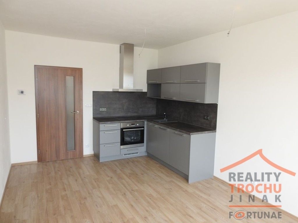 Pronájem byt 2+kk - Jana Masaryka, Hradec Králové Nový Hradec Králové, 47 m² - 2