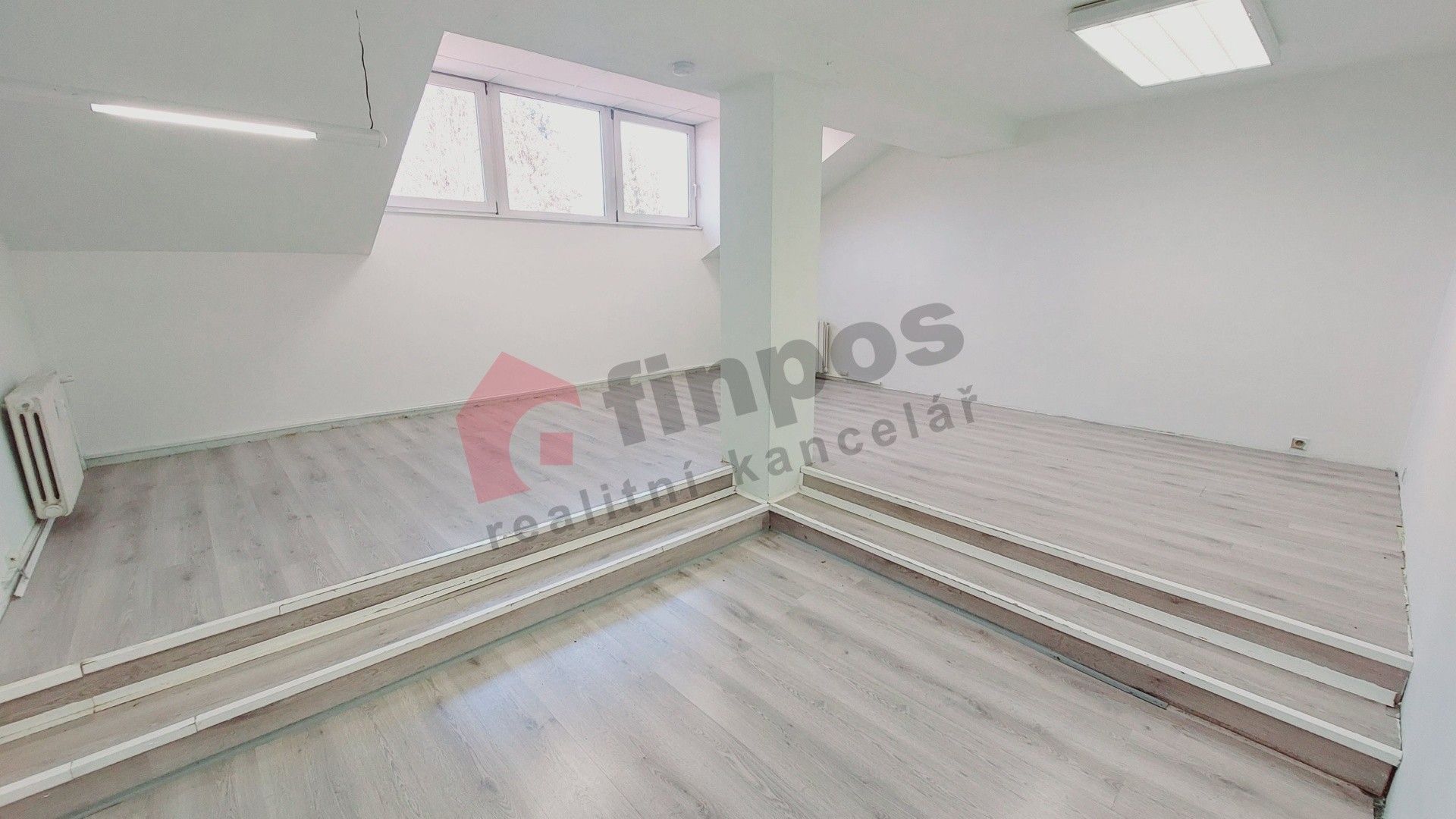 Obchodní prostory, Ringhofferovo náměstí, Kamenice, 89 m²