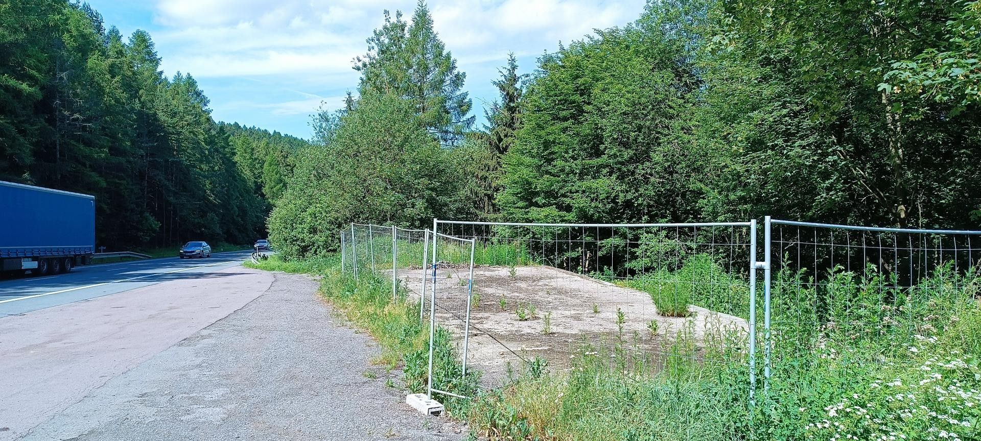 Komerční pozemek · Gruna - 4