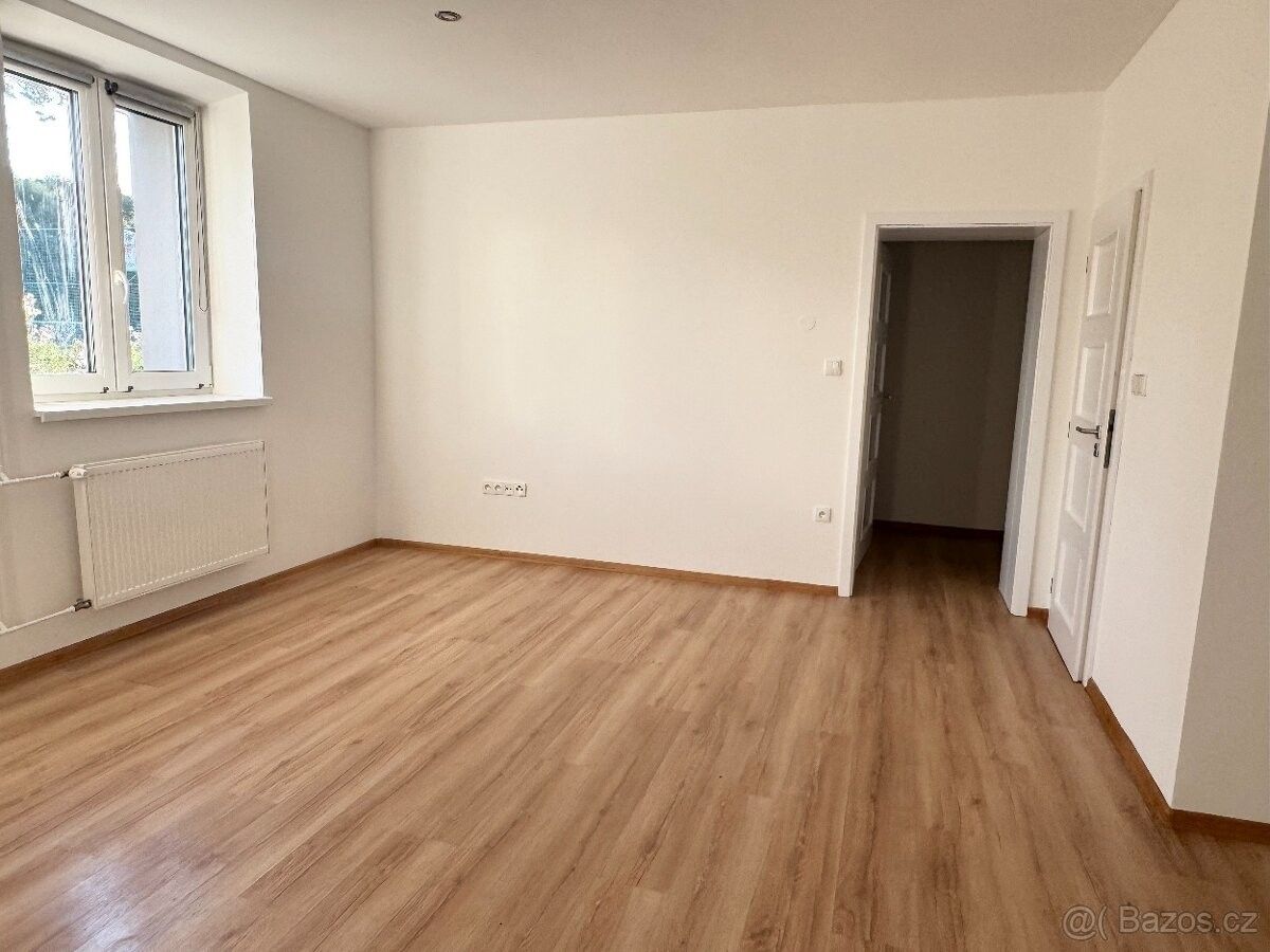 Pronájem byt - Návsí, 739 92