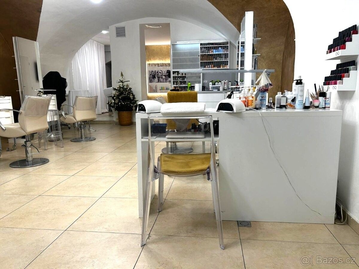 Pronájem obchodní prostory - Praha, 110 00