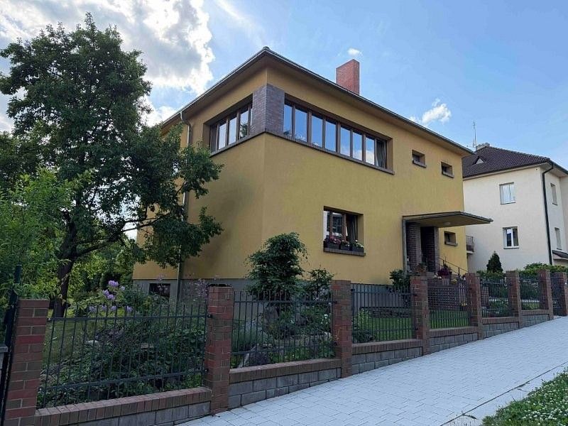 Rodinné domy, Jihlava, Kraj Vysočina, 330 m² - 1