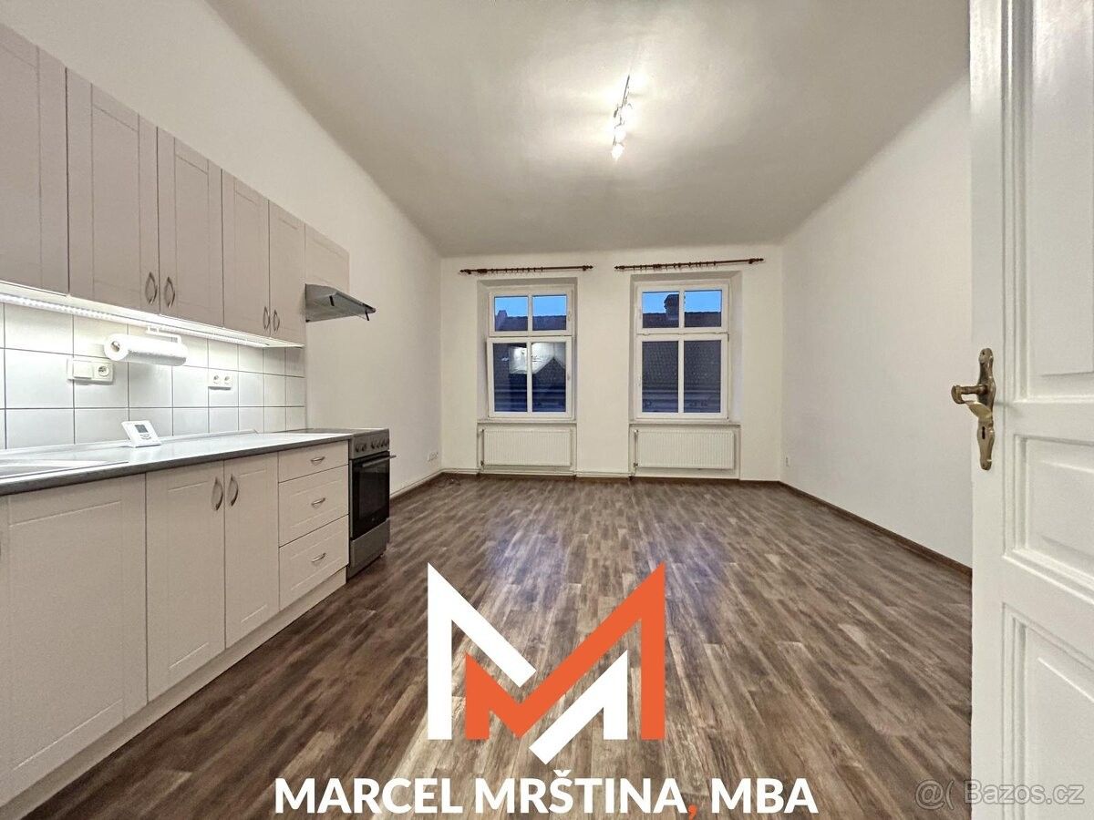 Pronájem byt - Hronov, 549 31