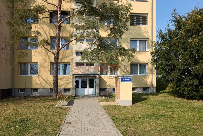 Prodej byt - Hustopeče u Brna, 693 01