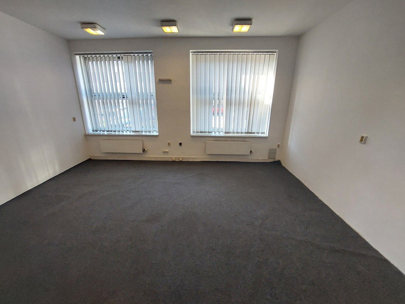 Pronájem kancelář - Louny, Ústecký kraj, 27 m² - 1