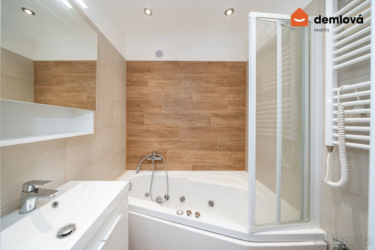 Pronájem byt - Ostrava, 708 00