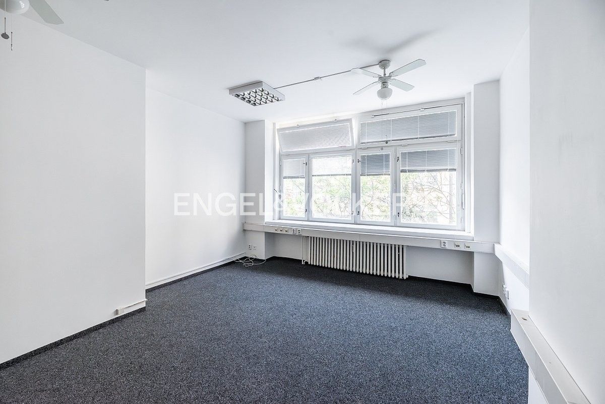 Kancelář · 24 m² · Francouzská 75, Praha Vinohrady - 3