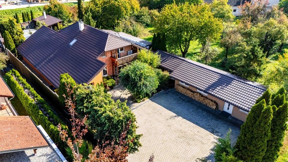 Ostatní, 987 65, Slovensko - 2