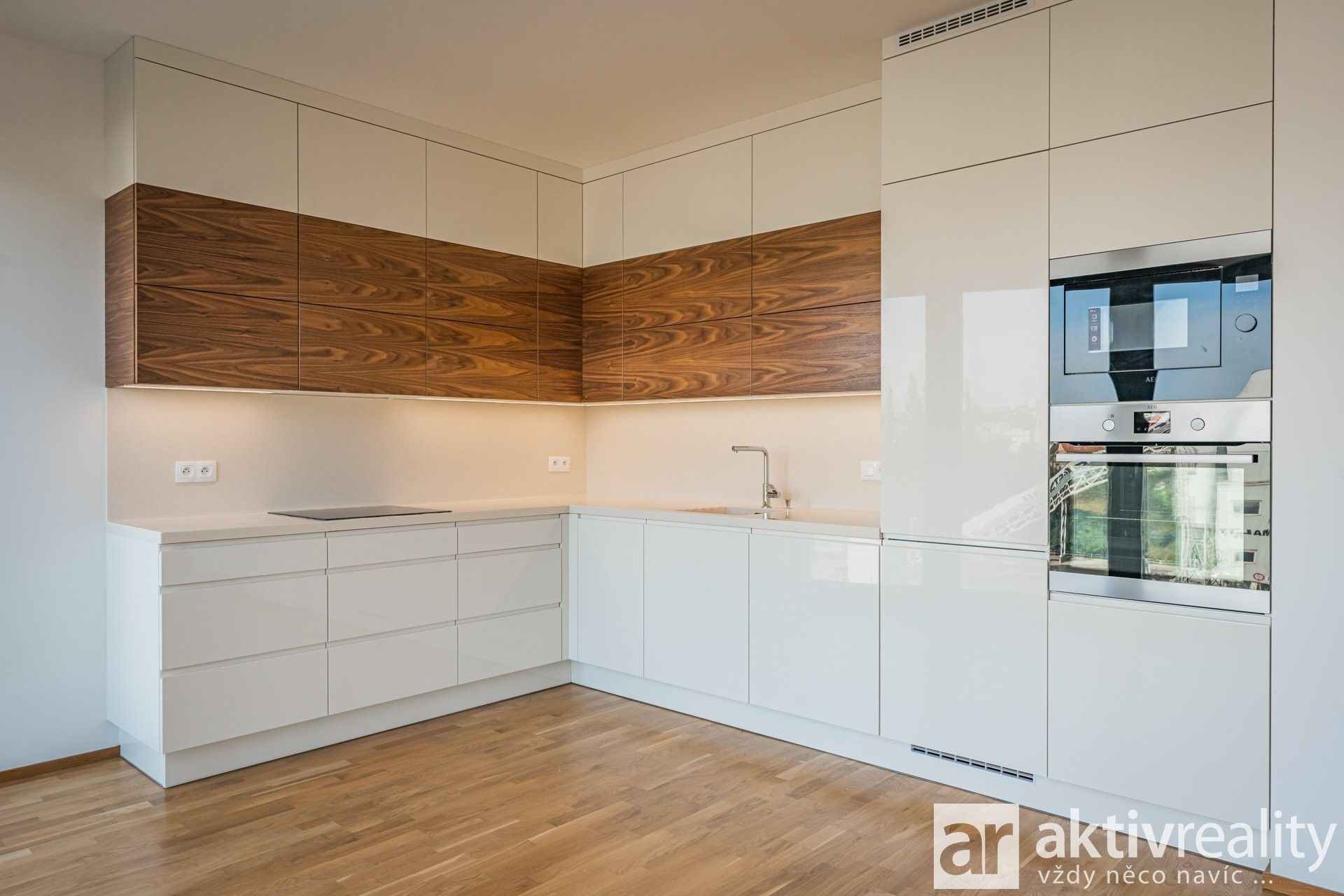 Pronájem byt 5+kk - Breitfeldova, Praha, 155 m²