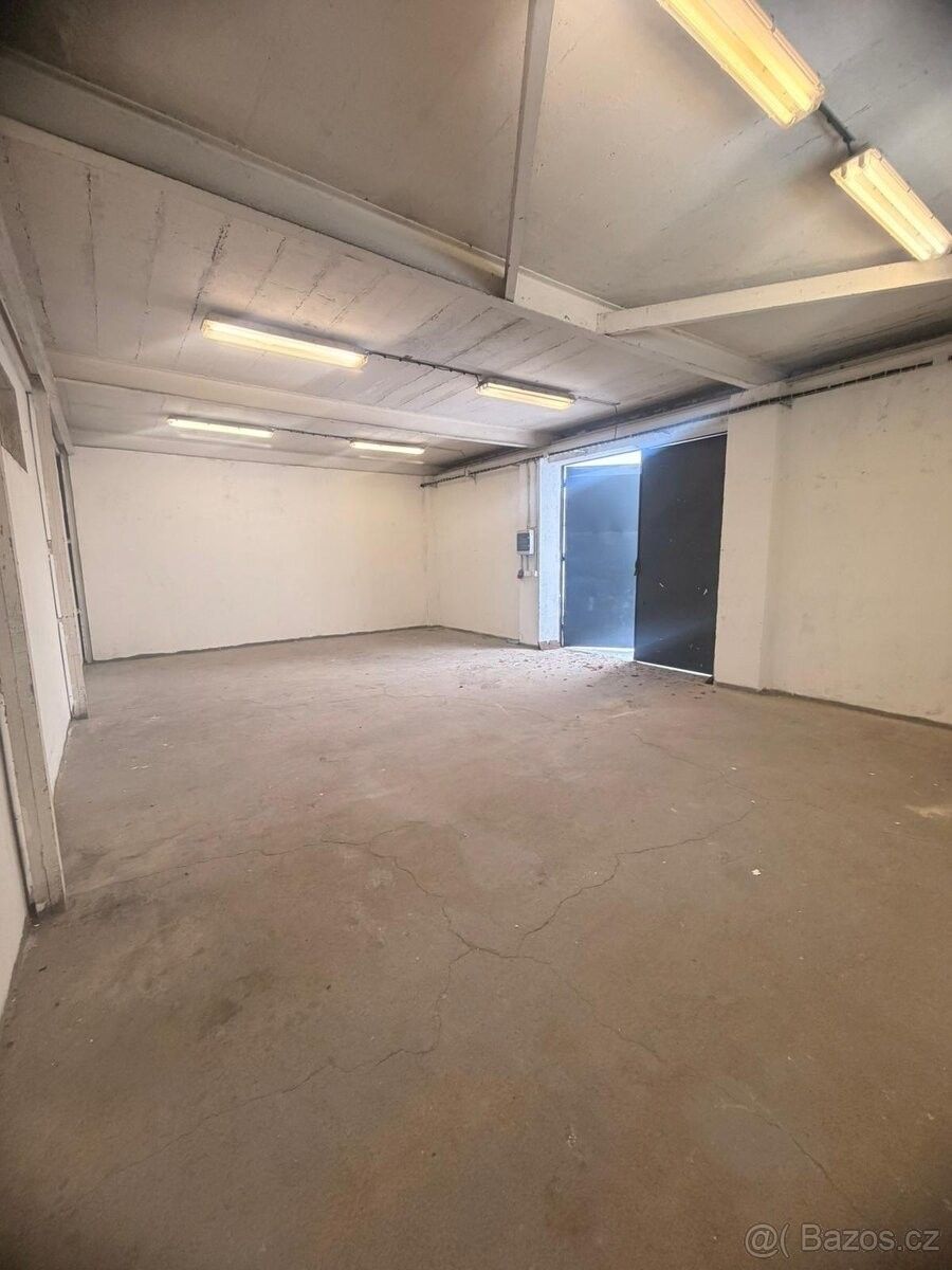 Pronájem garáž - Kladno, 272 01