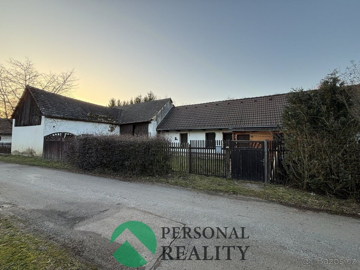 Prodej rodinný dům - Kněžice u Městce Králové, 289 02