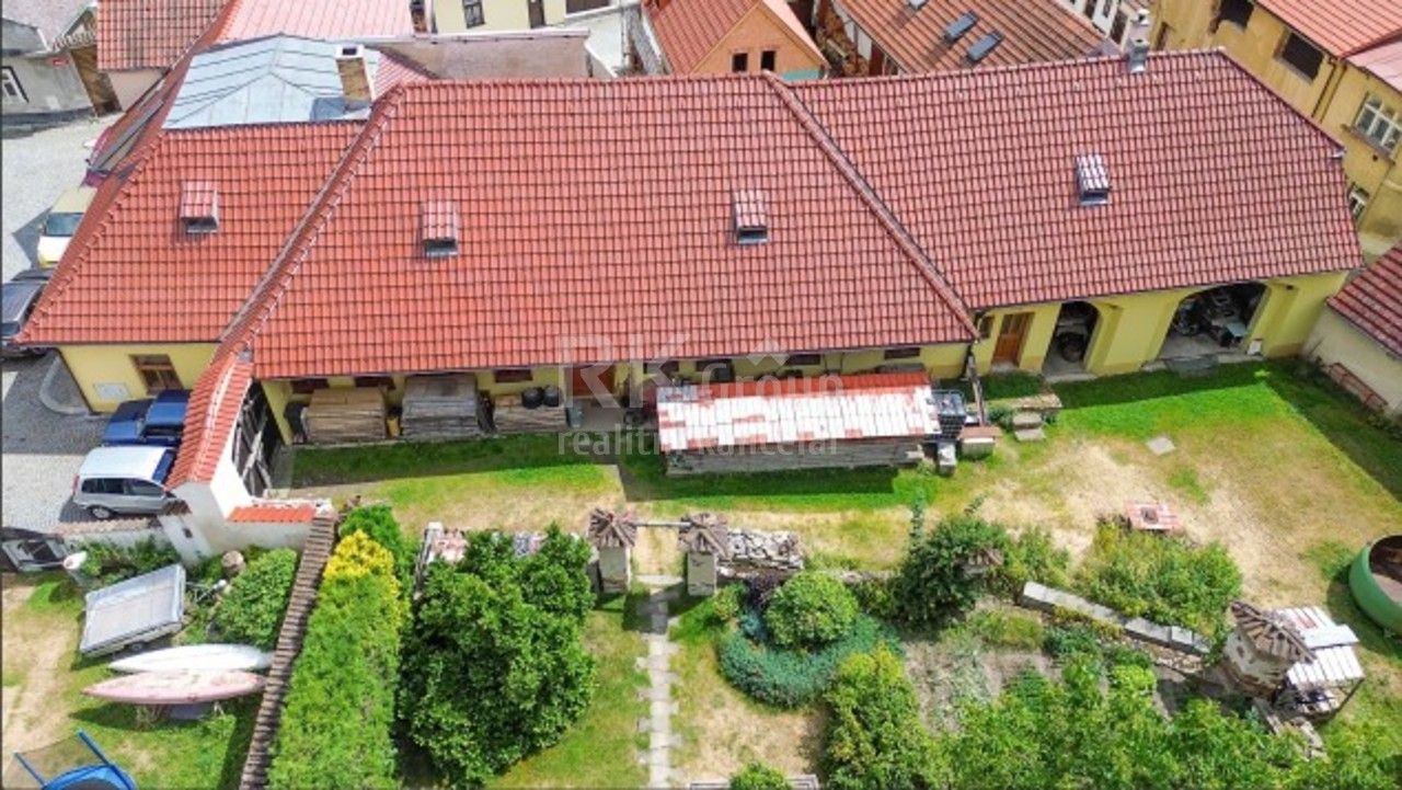 Prodej dům - Dlouhá, Bechyně, 1 144 m²