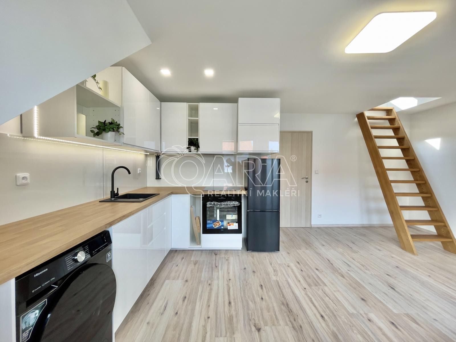 Byt 3+kk, 85 m²