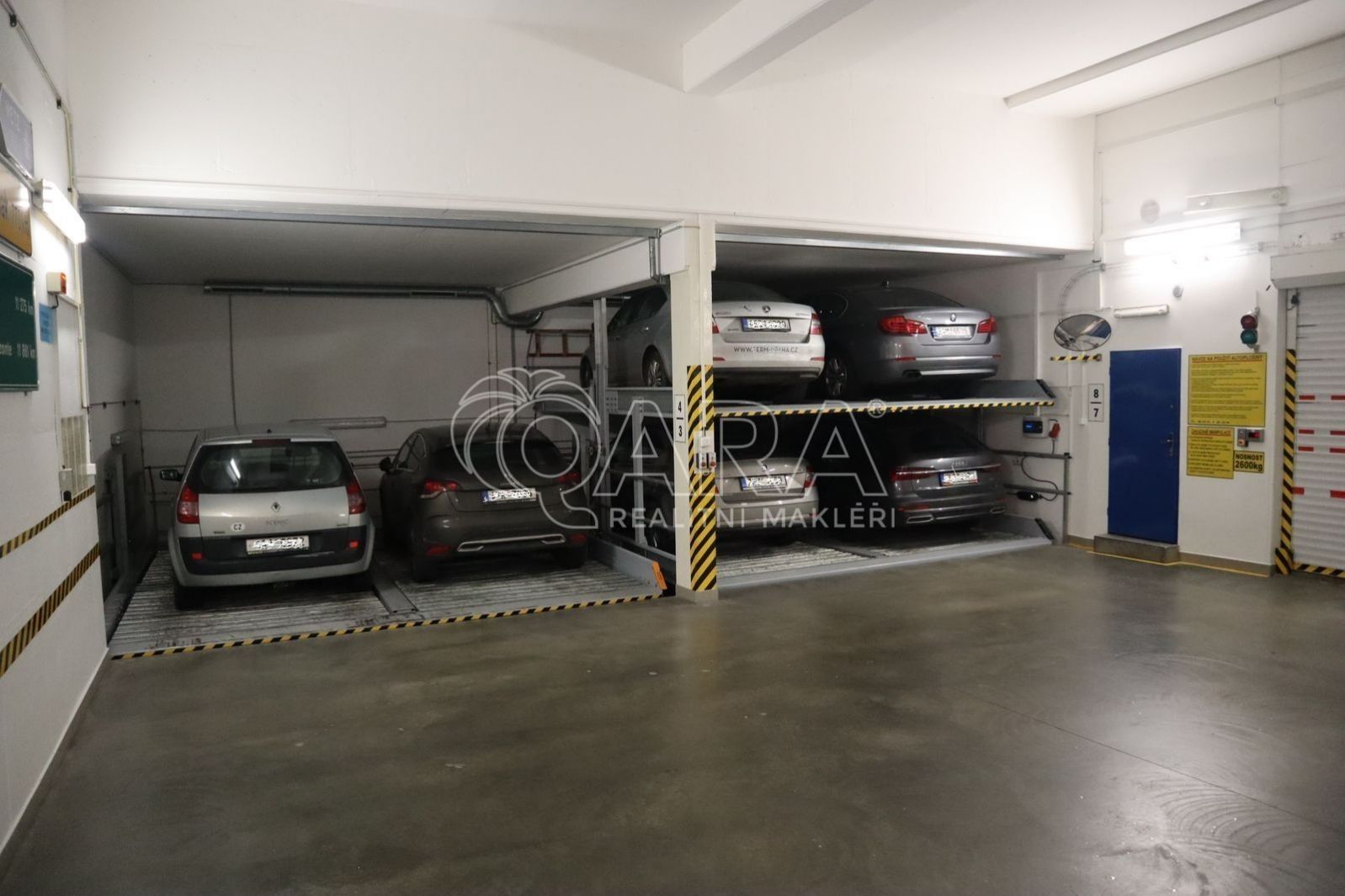 Garáže, Štěpánská , Praha Nové Město, 18 m²