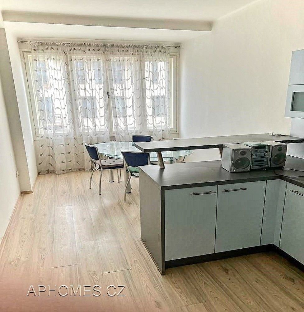1+1, Thámova, Praha 8 - Karlín, 46 m² - 2