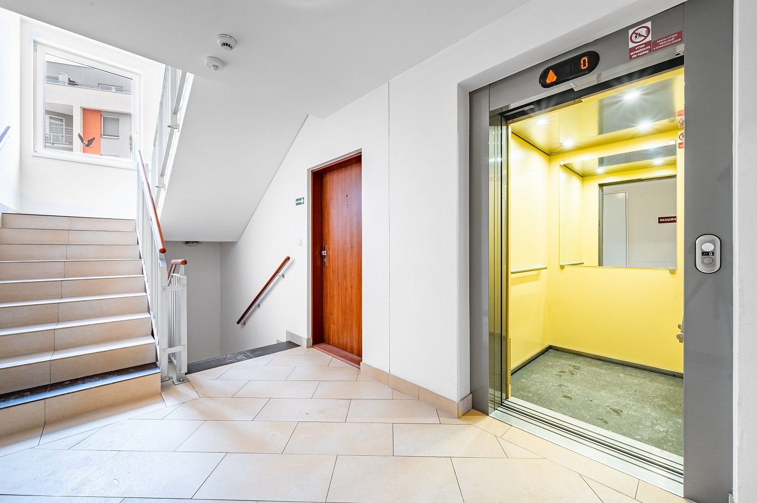 Nemovitost · 15 m² · Praha - Zličín, okres Praha 17, Hlavní město Praha - 3