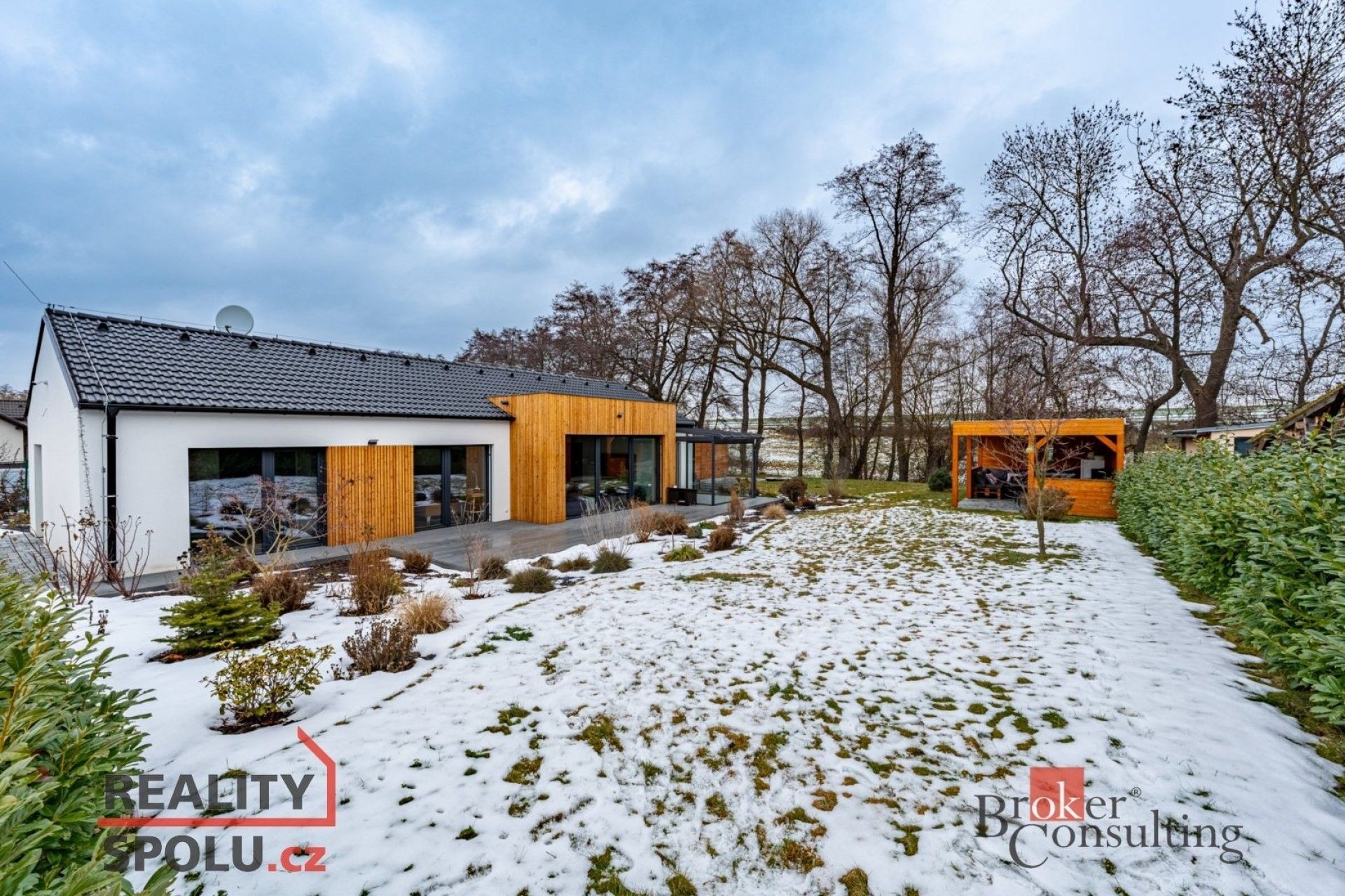 Prodej rodinný dům - Zlatá, 120 m²