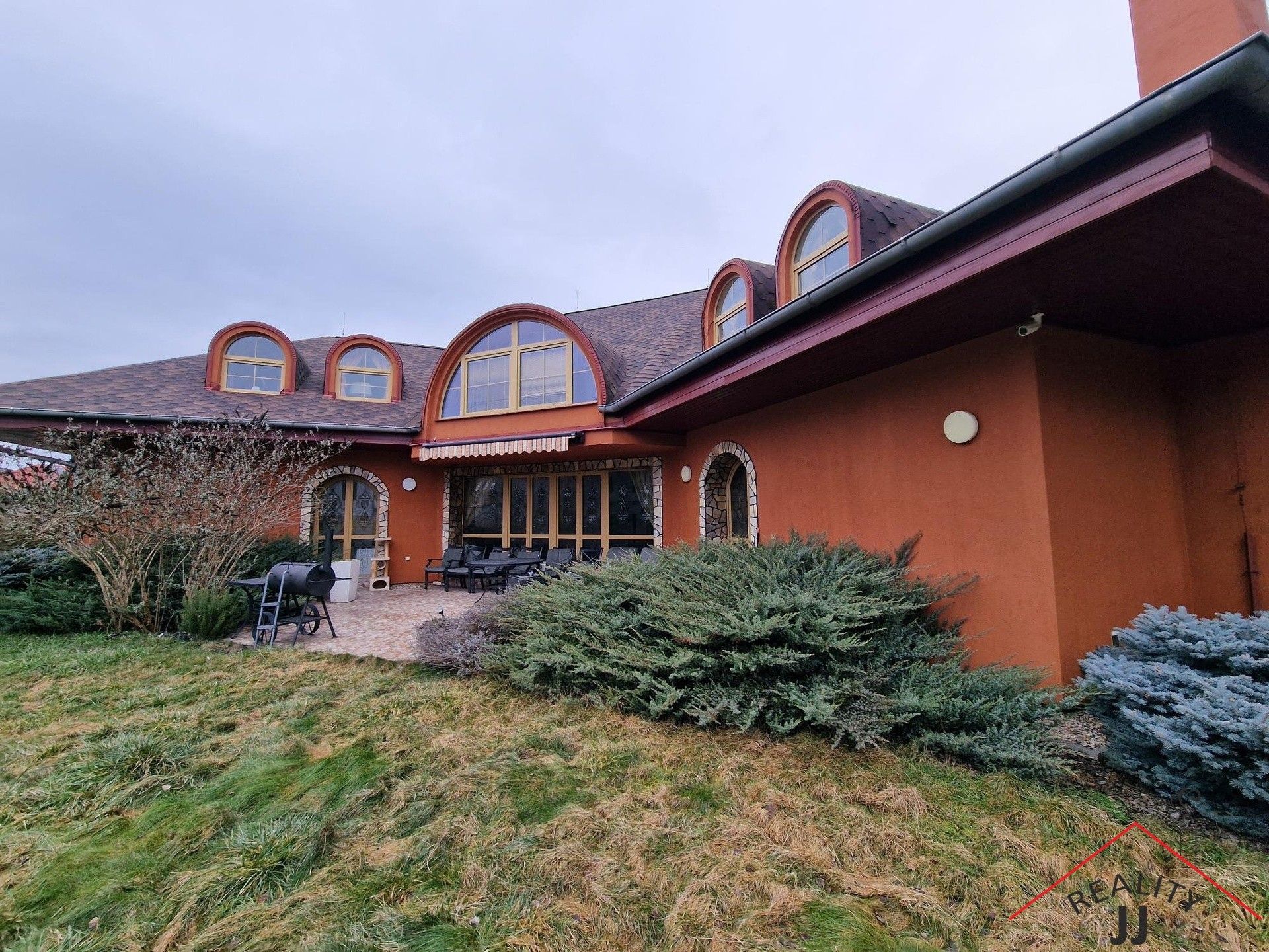 Rodinné domy, Ohrobec, 590 m²