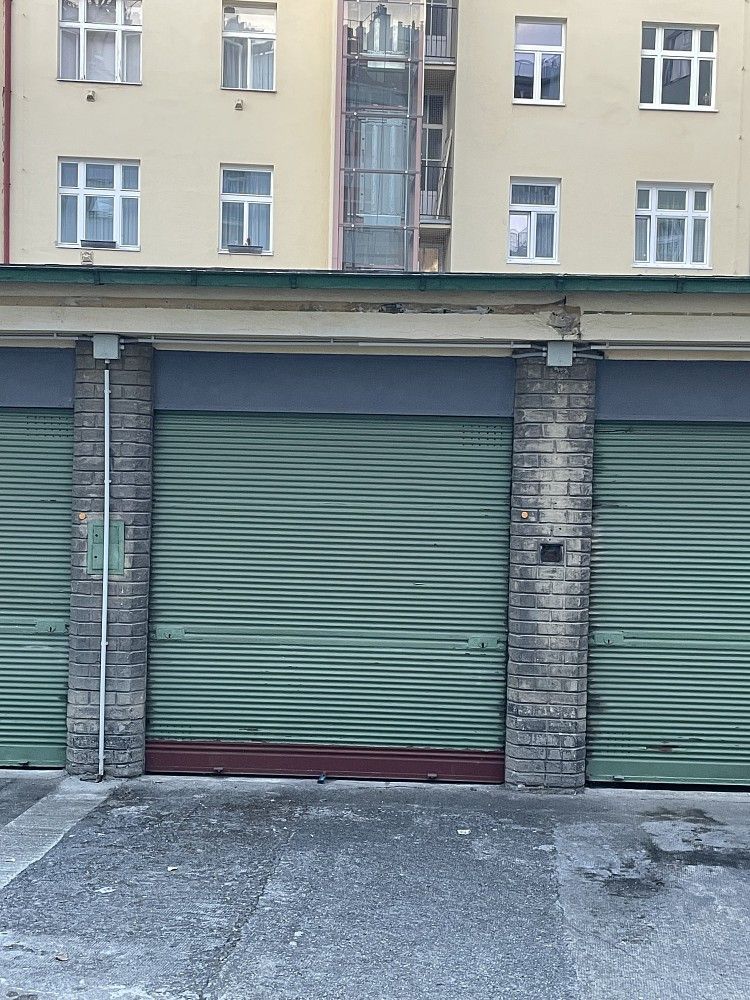Garáže, Praha - Bubeneč, okres Praha 6, Hlavní město Praha, 13,2 m² - 2