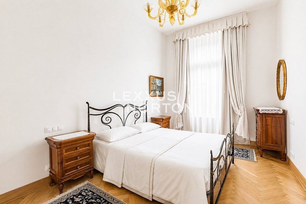 Byt · 110 m² · Praha - Vinohrady, okres Praha 2, Hlavní město Praha - 4