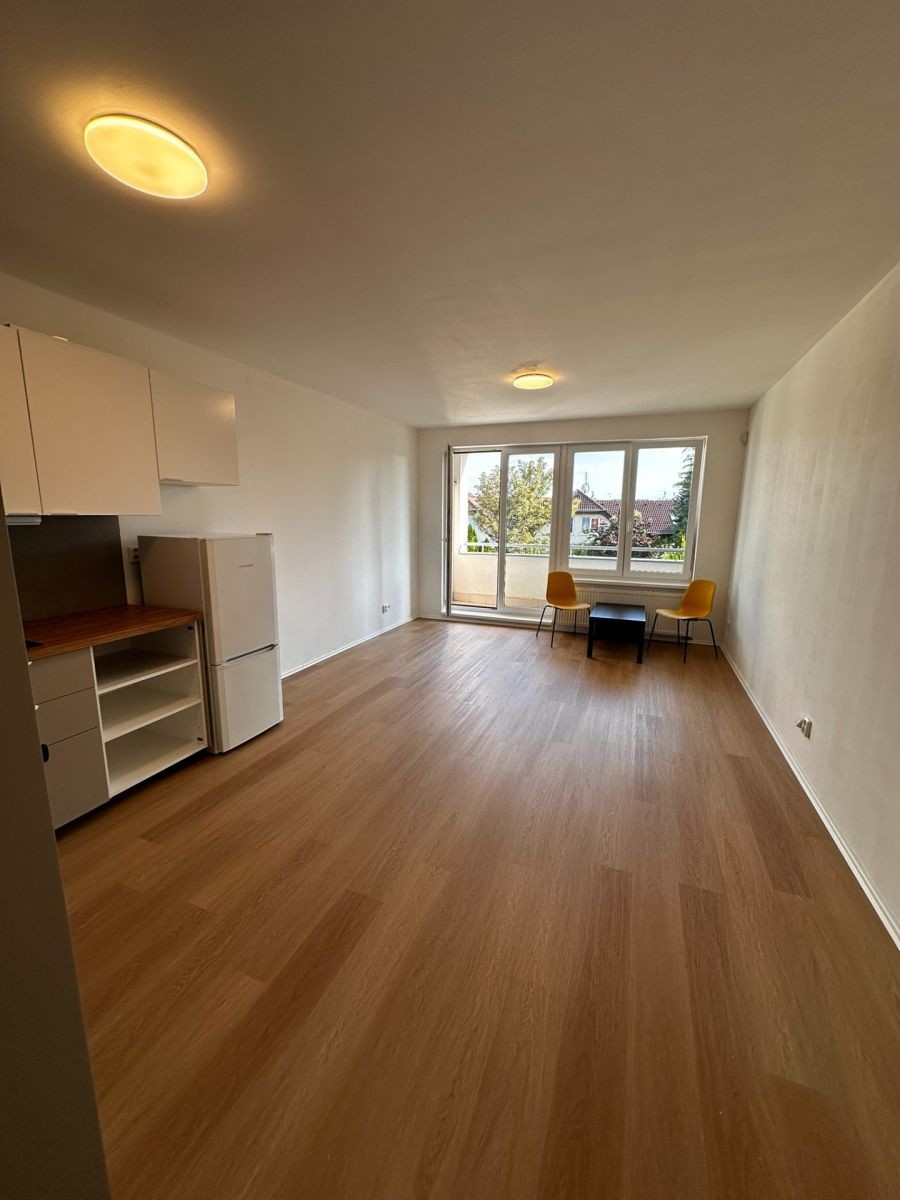 Pronájem byt 1+kk - Toskánská, Hostivice - Litovice, Středočeský kraj, 34 m² - 2