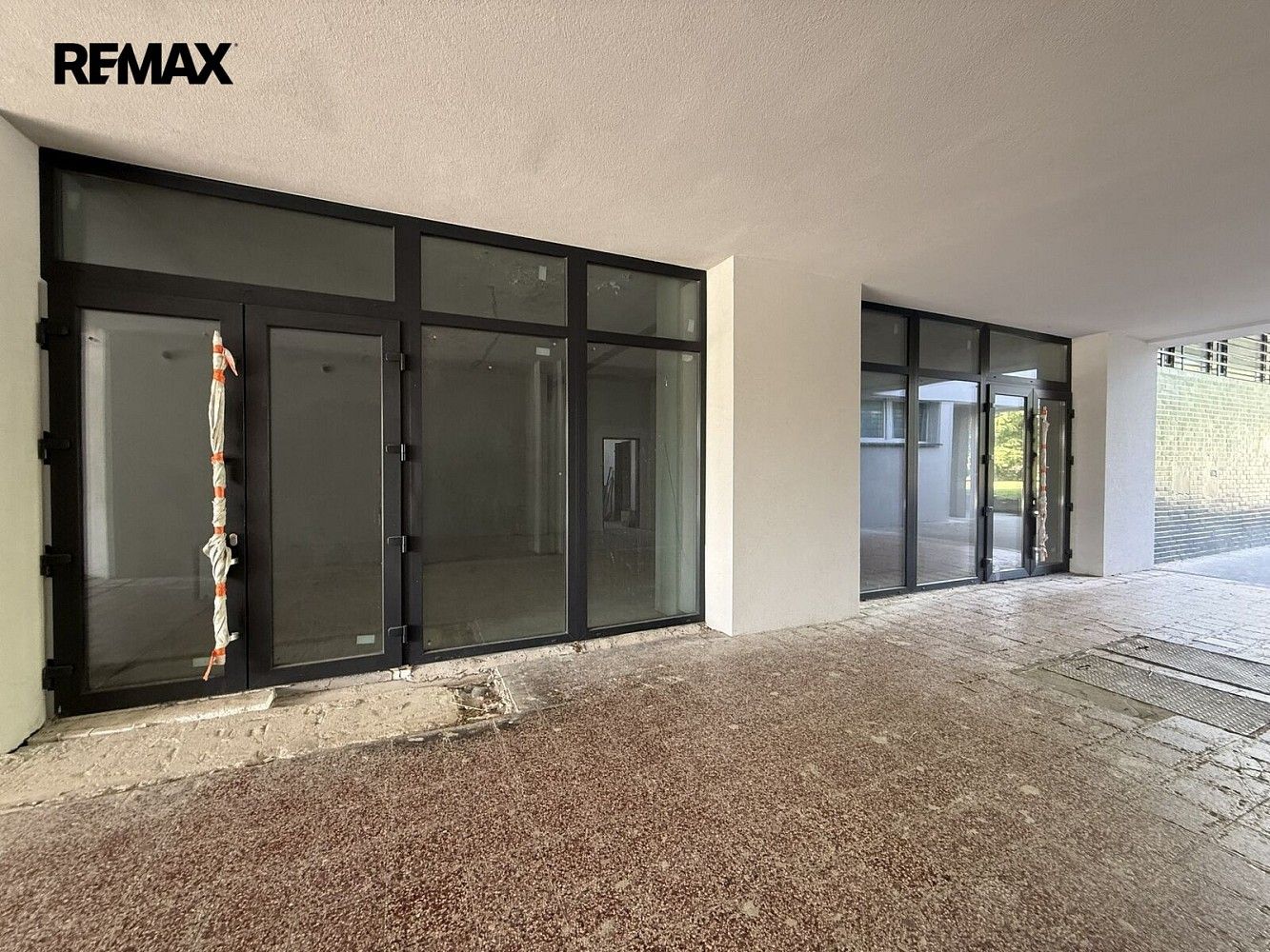 Pronájem obchodní prostory - Ostrava - Poruba, okres Ostrava-město, Moravskoslezský kraj, 81 m² - 1