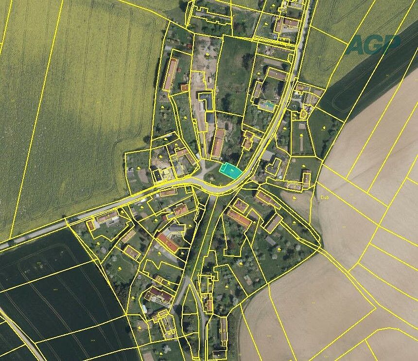 Zahrada · Mžany - Dub, okres Hradec Králové, Královéhradecký kraj - 3