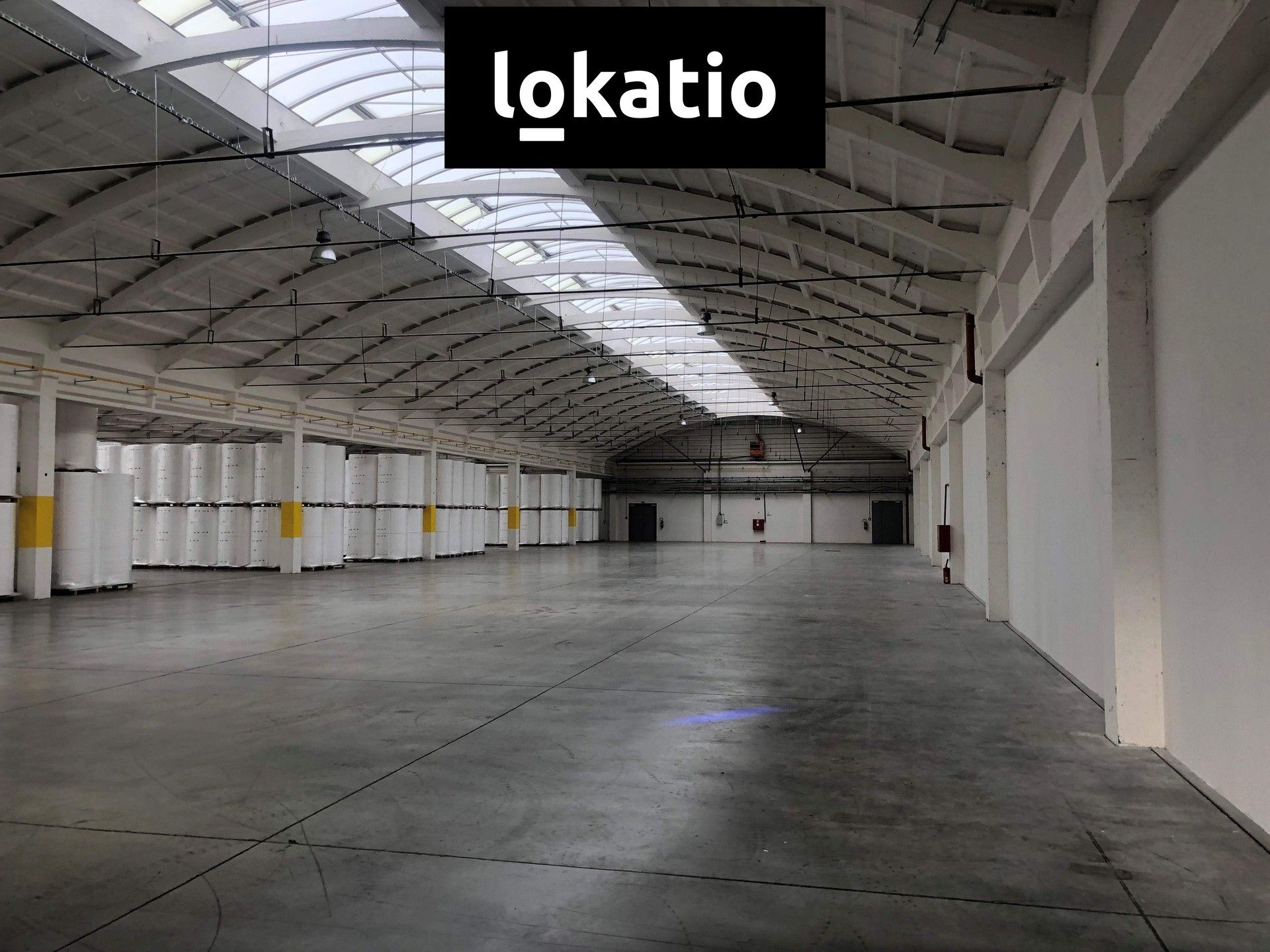 Sklady, Rousínov, 2 200 m² - 2
