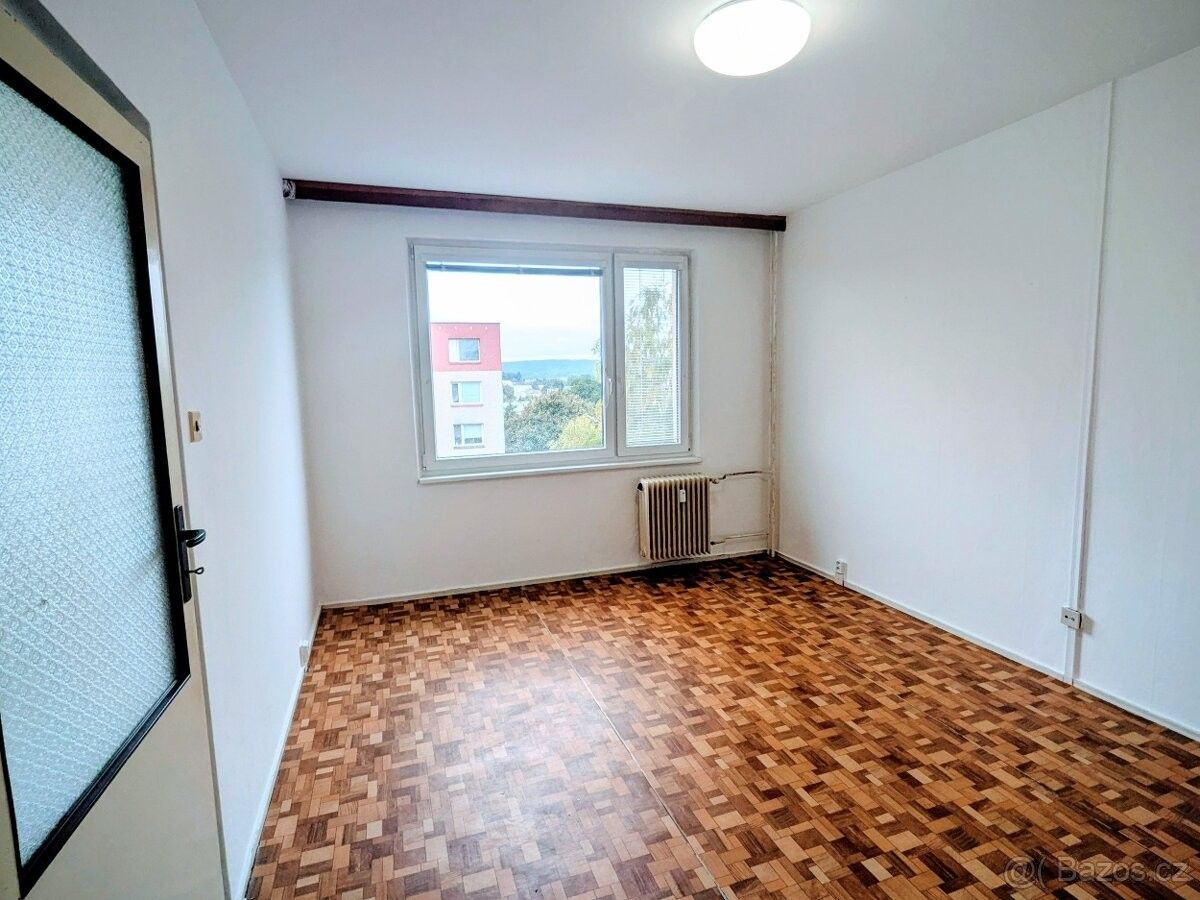 Pronájem byt - Banín, 568 02