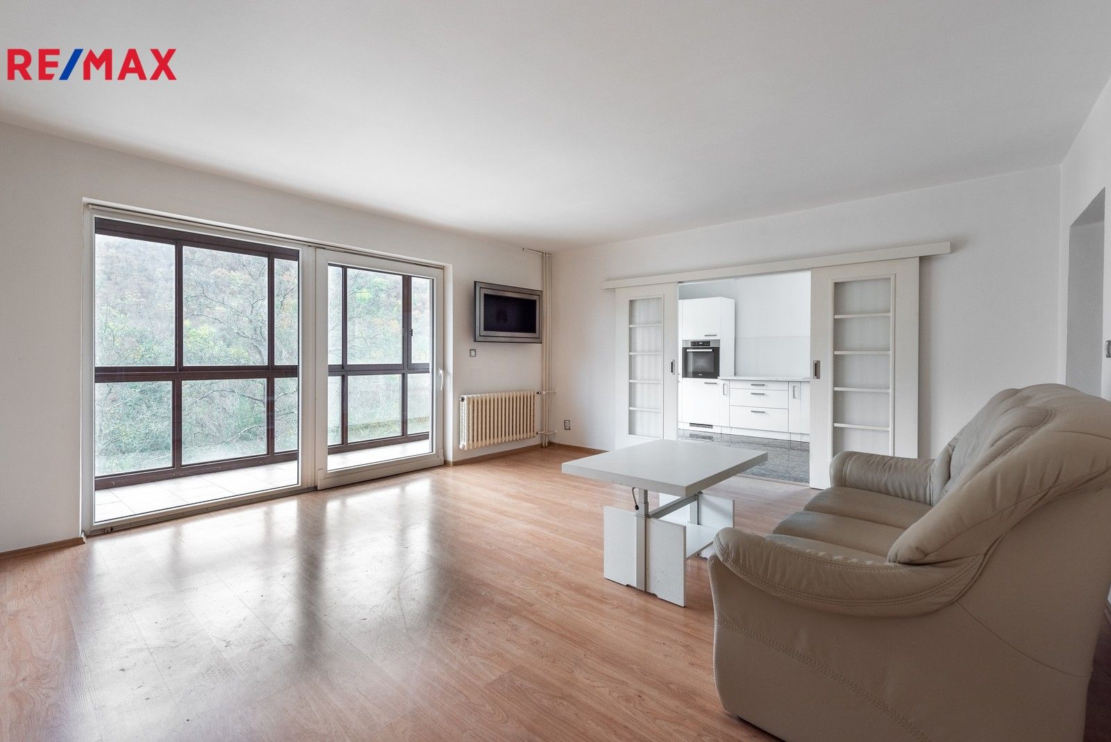 Prodej vila - Hlavní, Měchenice, 330 m²