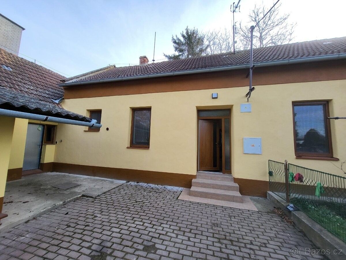 Rodinné domy, Tavíkovice, 671 40