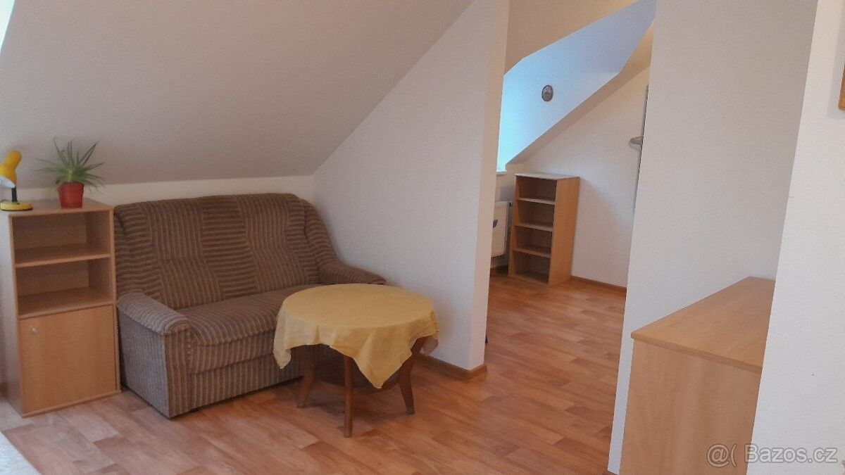 Pronájem byt - Vápno u Přelouče, 533 16