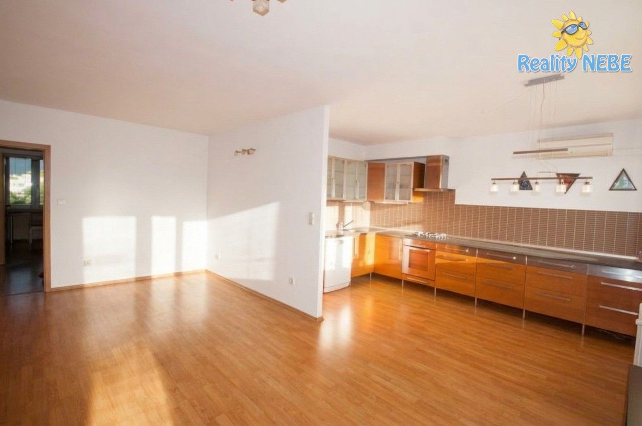 3+kk, Na strži, Praha, 75 m² - 2