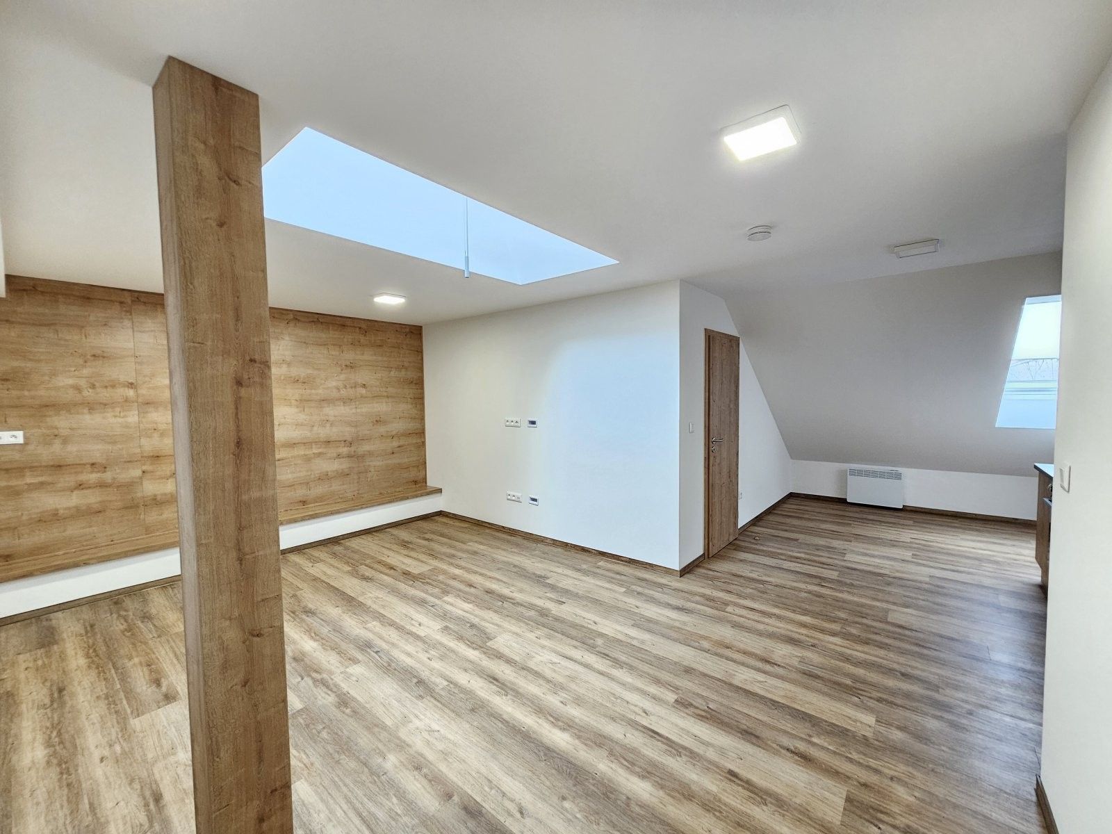 2+kk, Náves, Cetkovice, 60 m²