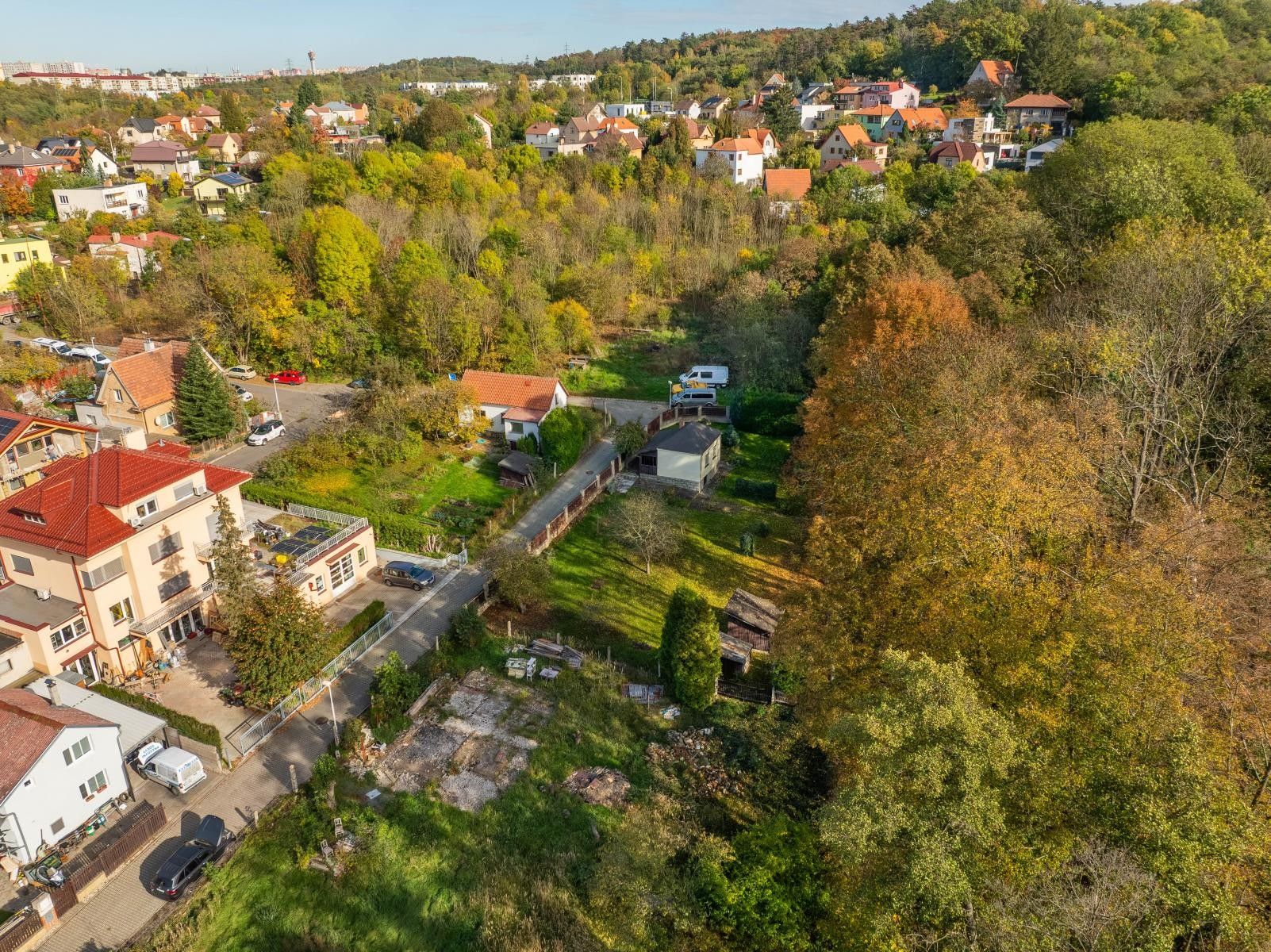 Prodej pozemek pro bydlení - Pod letištěm, Praha, 954 m²