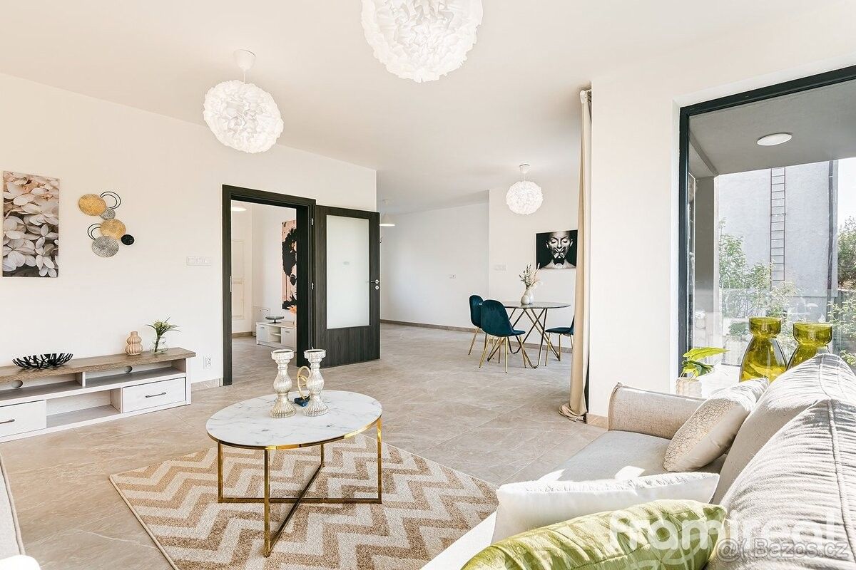 Rodinné domy, Holubice, 683 51