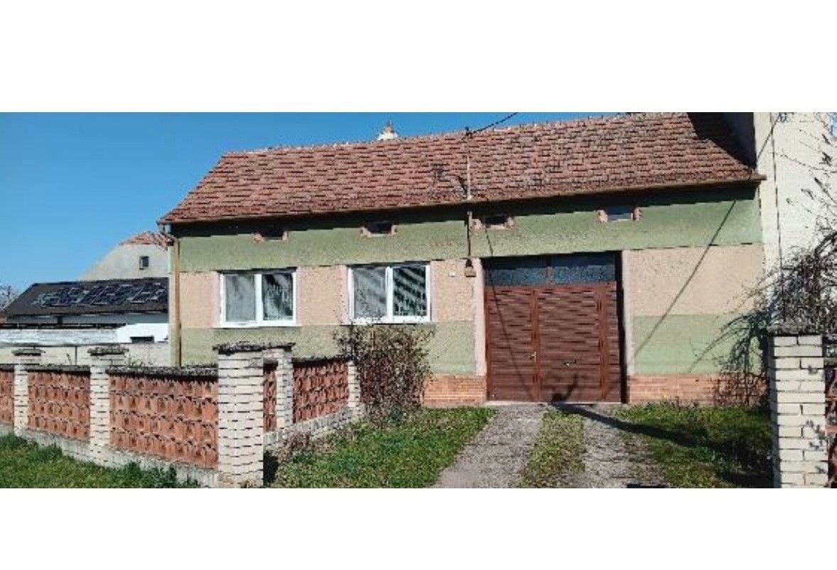 Rodinné domy, Prušánky, 696 21 - 1