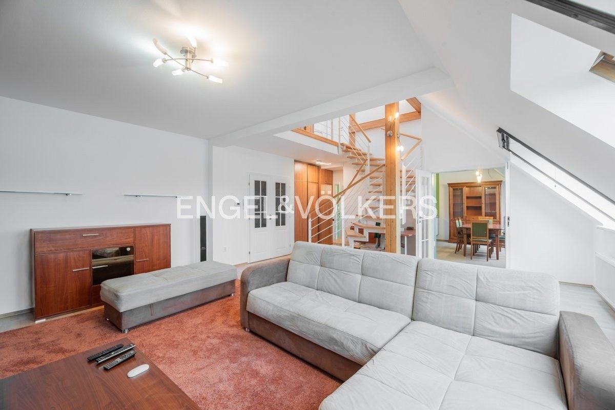 Pronájem byt 4+1 - Puškinovo náměstí 692, Praha, 120 m²