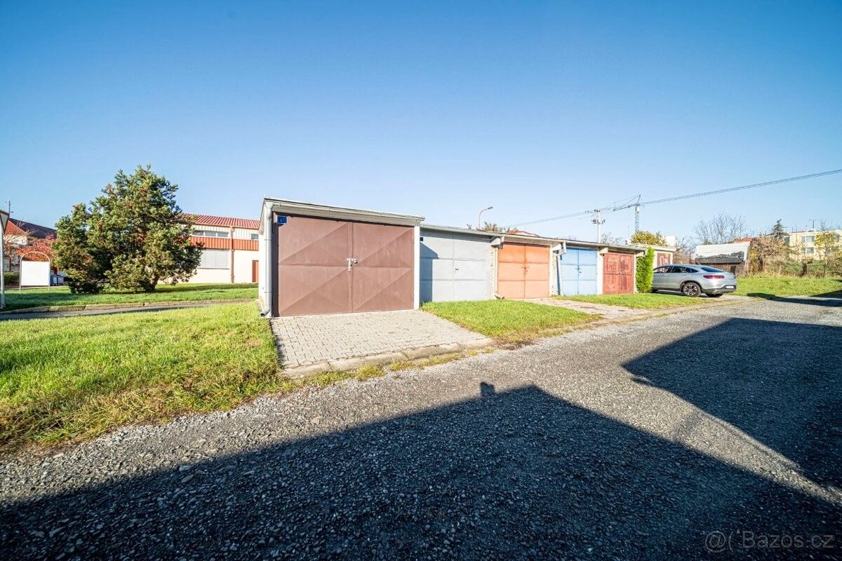 Prodej garáž - Uherské Hradiště, 686 01