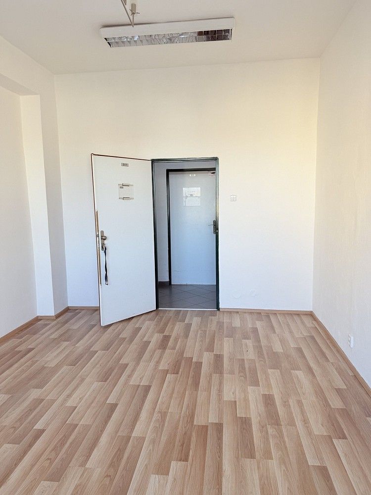 Kancelář · 17 m² · Liberec - Liberec III-Jeřáb, Liberecký kraj - 3