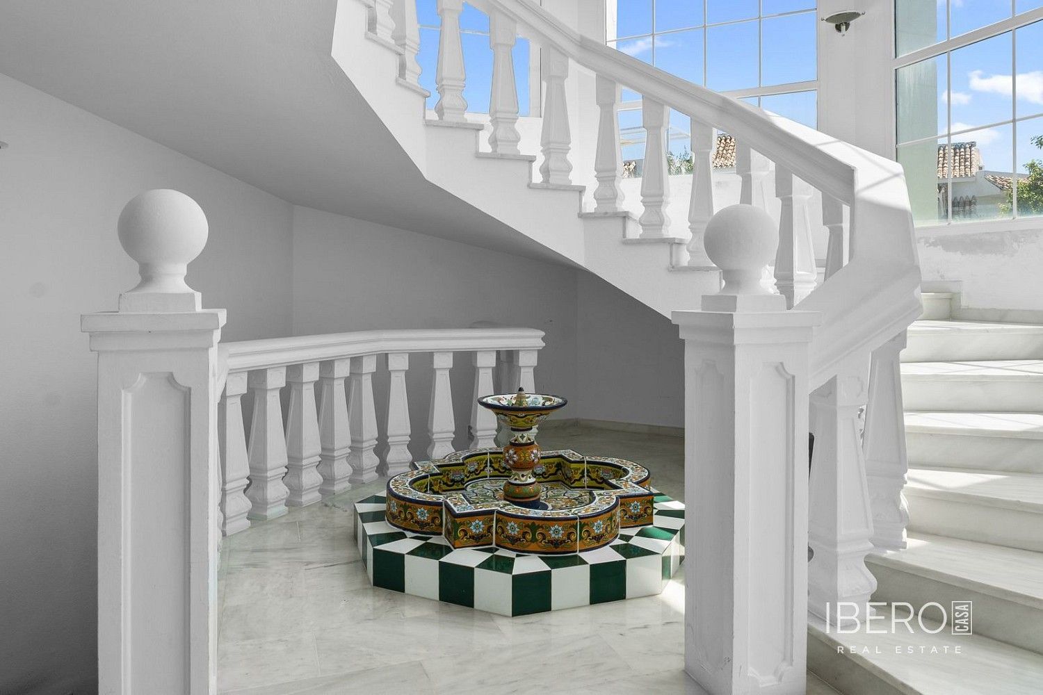 Prodej rodinný dům - Torrequebrada, ES, 1 440 m² - 5