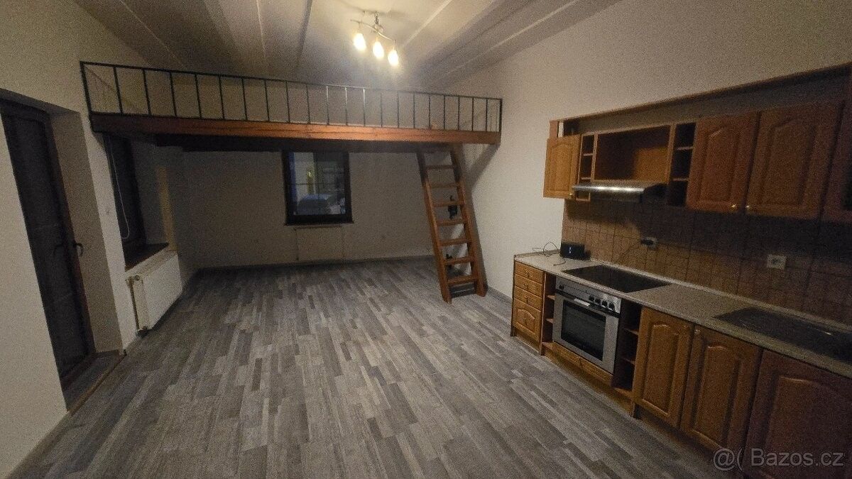 Byty, Hronov, 549 31