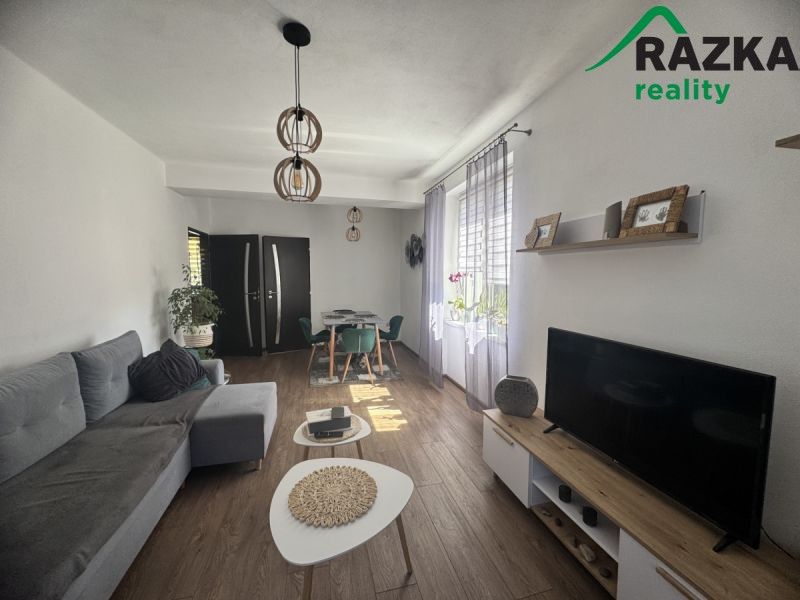 3+1, Pod Svahem , Tachov, 69 m² - 2