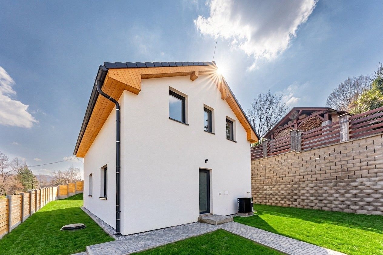 Rodinné domy, Hlavní, Chrustenice - Chrustenice, Středočeský kraj, 132 m² - 2