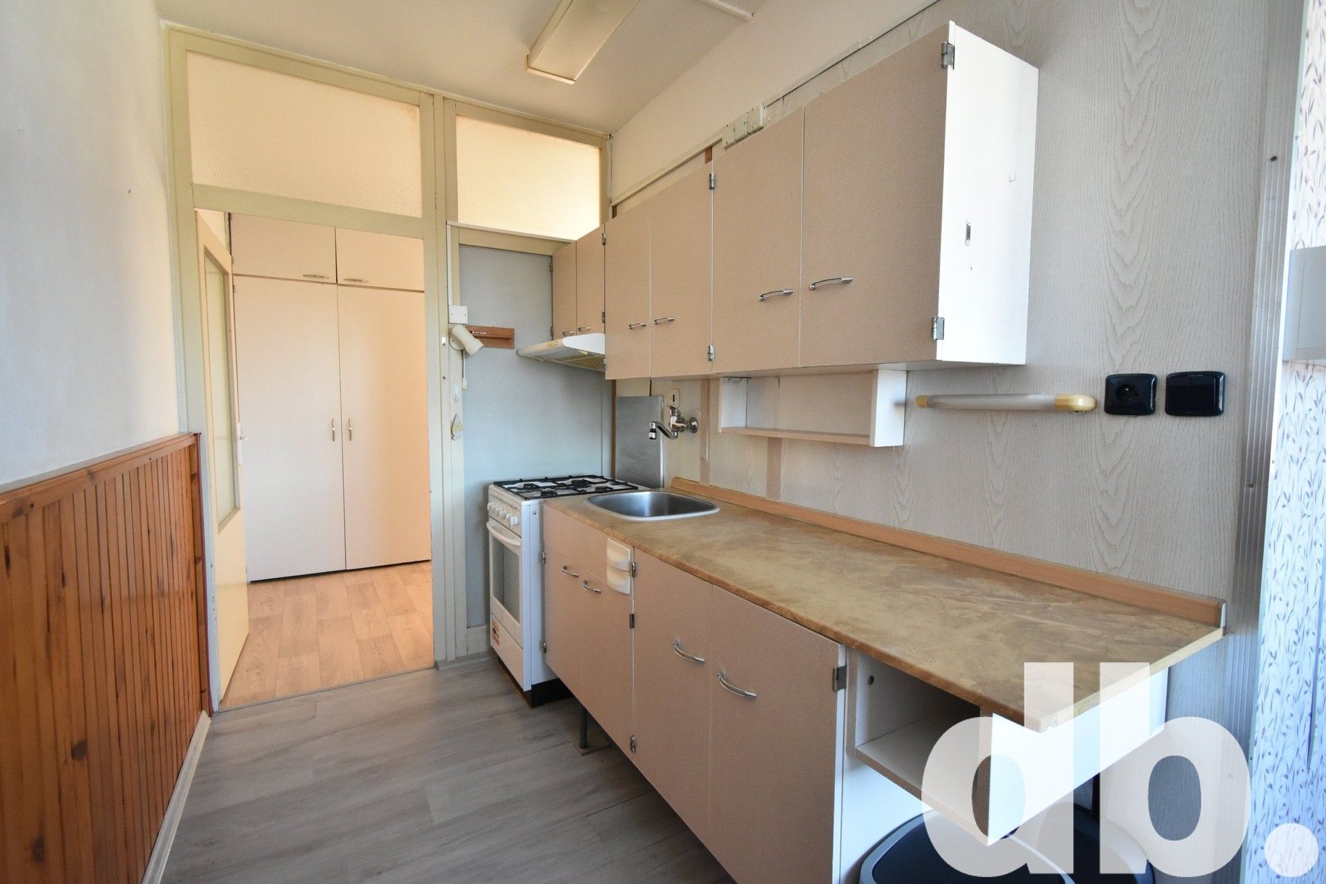 Pronájem byt 2+1 - Závodu míru, Karlovy Vary, 60 m²