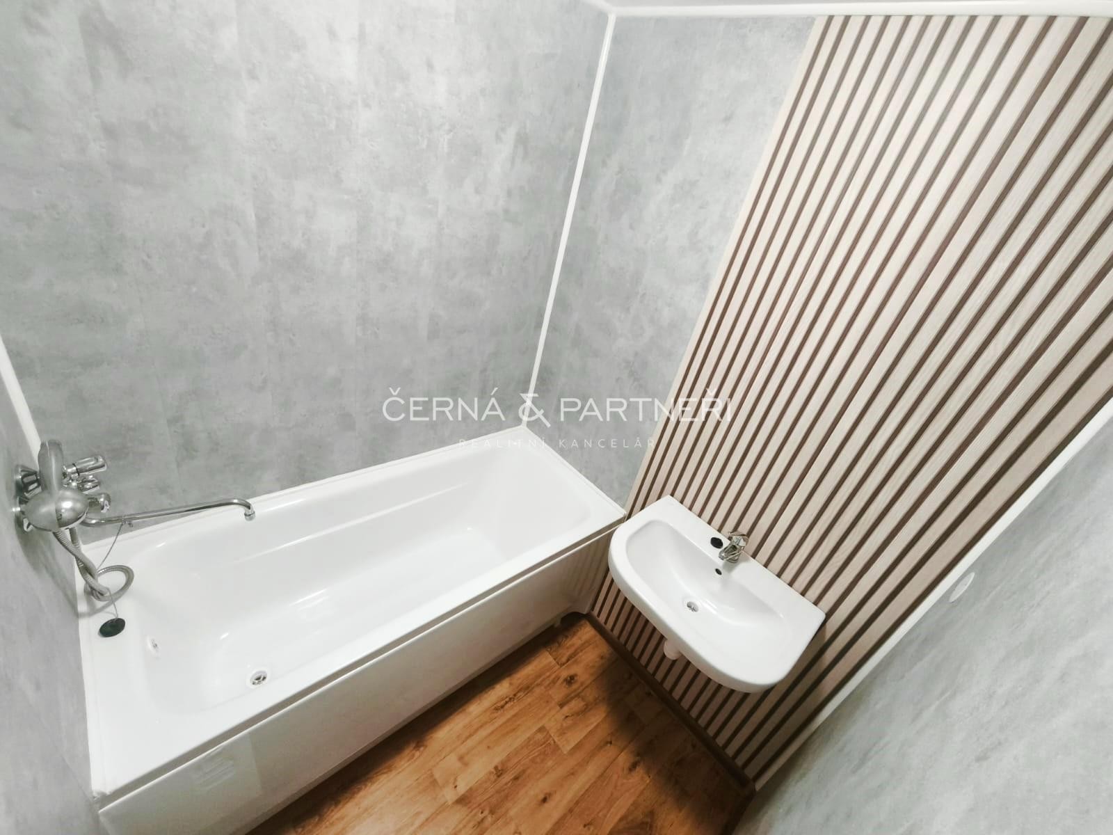 Byt 4+1 · 85 m² · Studentská, Jirkov - 4