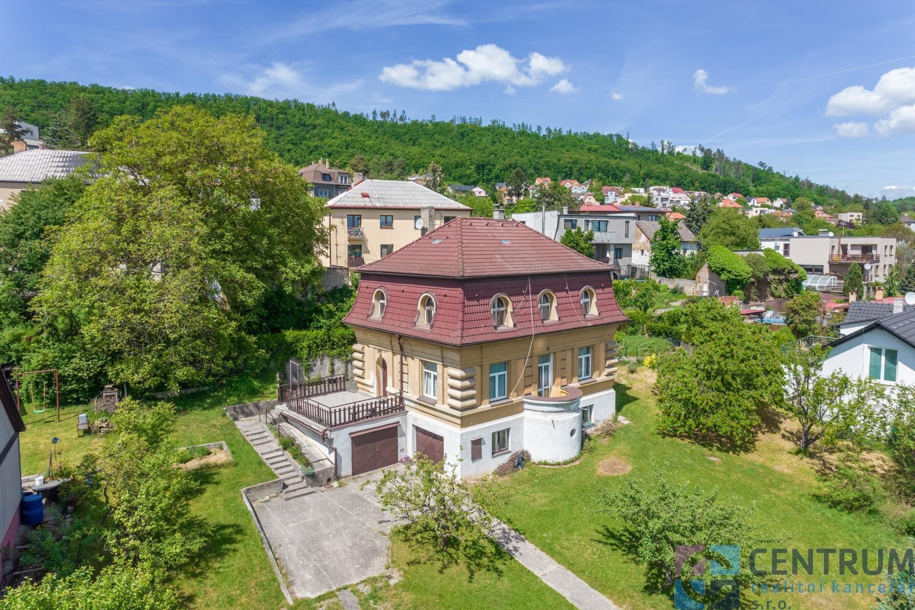 Prodej vila - Karlická, Praha, 272 m²