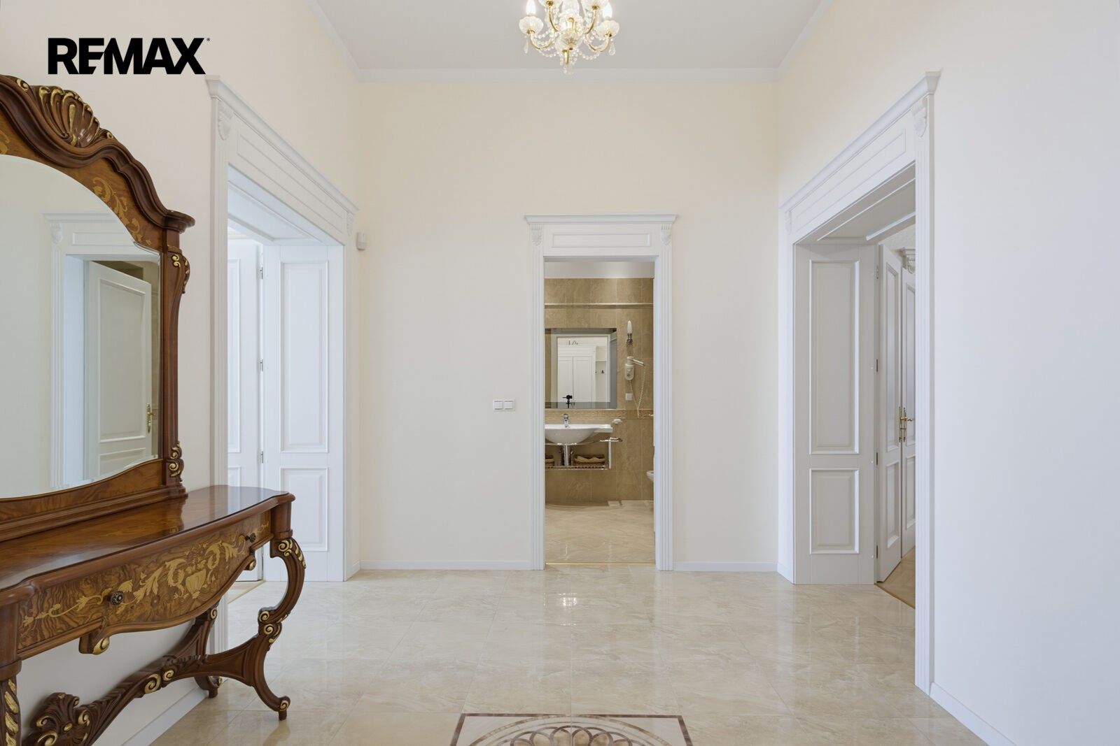 3+1, Vřídelní 137, Karlovy Vary, 104 m² - 2