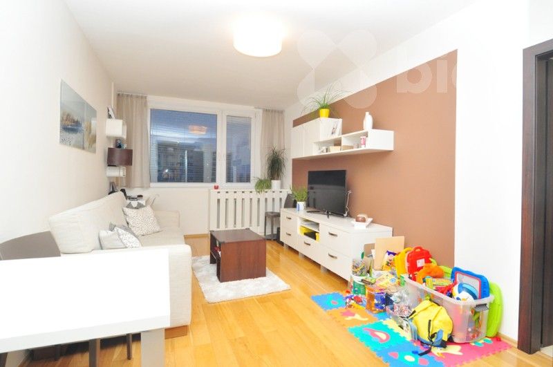 Prodej byt 2+kk - Šípková, Praha, 46 m²