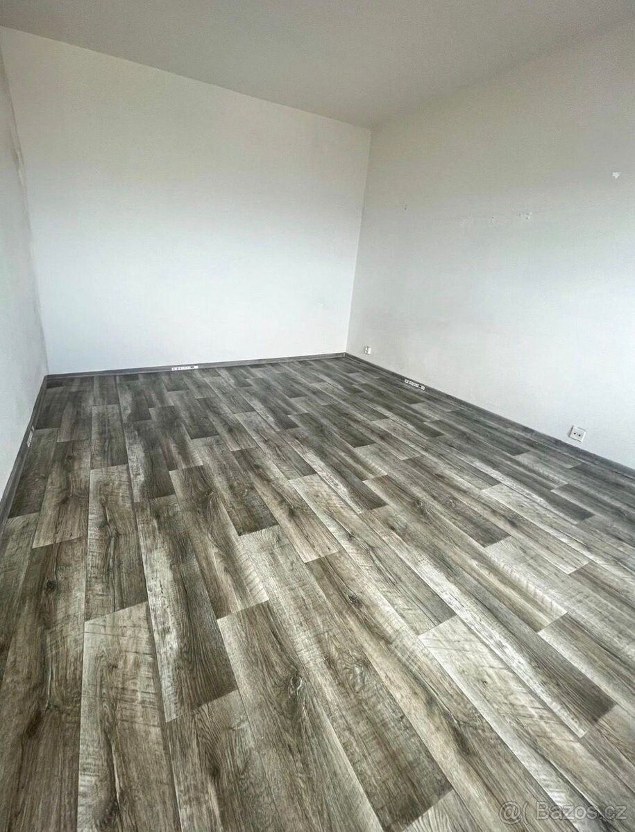 Pronájem byt - Chomutov, 430 04